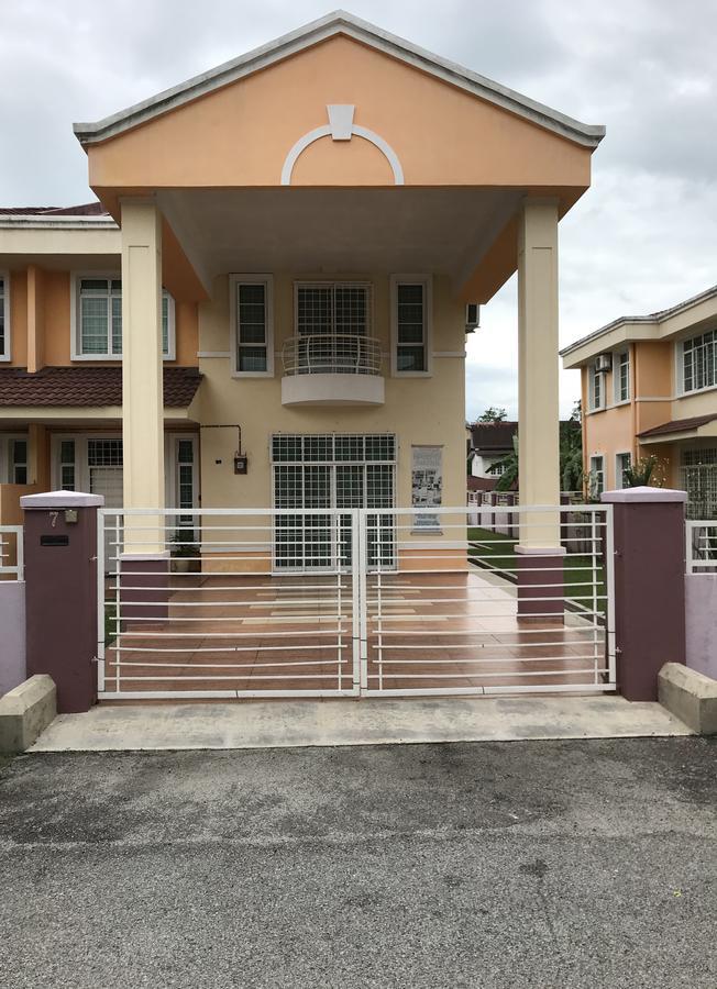 Homestay Melaka Executive Malacca Exterior foto